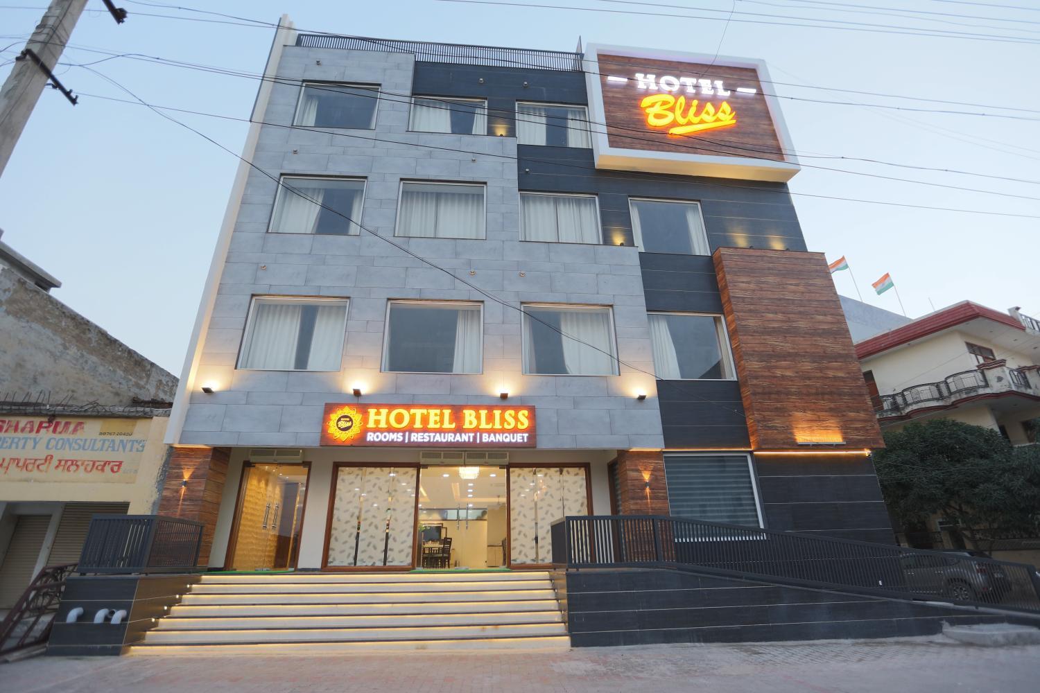 Exterior view, Hotel Bliss, Sahibzada Ajit Singh Nagar