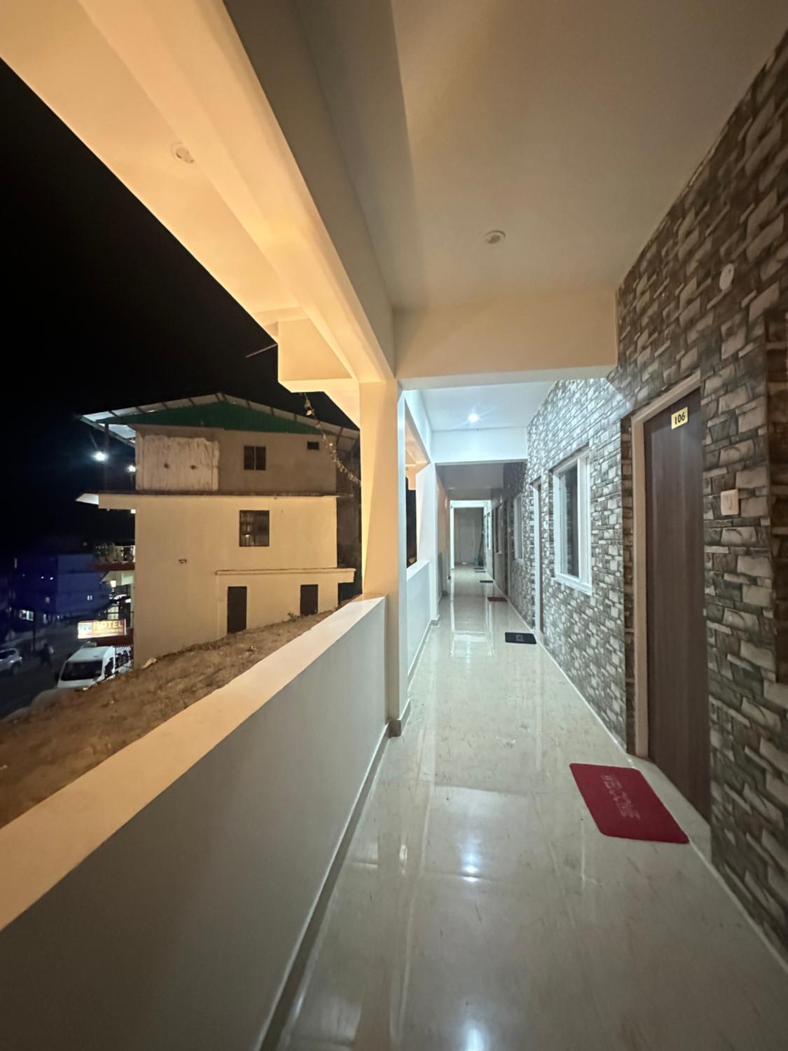 Balcony/terrace, The royal fateh inn, Chamoli
