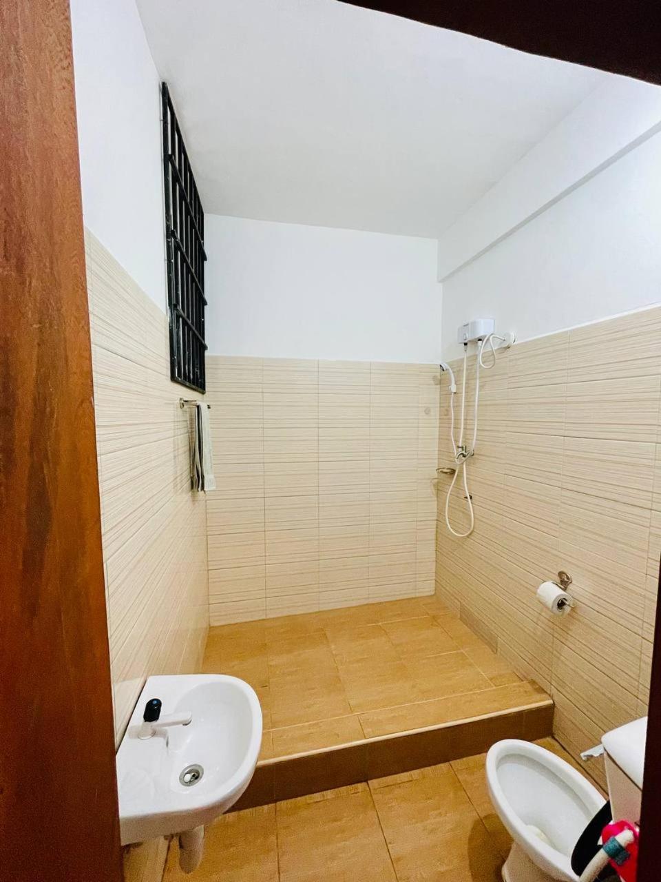 4, Eden Lodge, Cape Coast