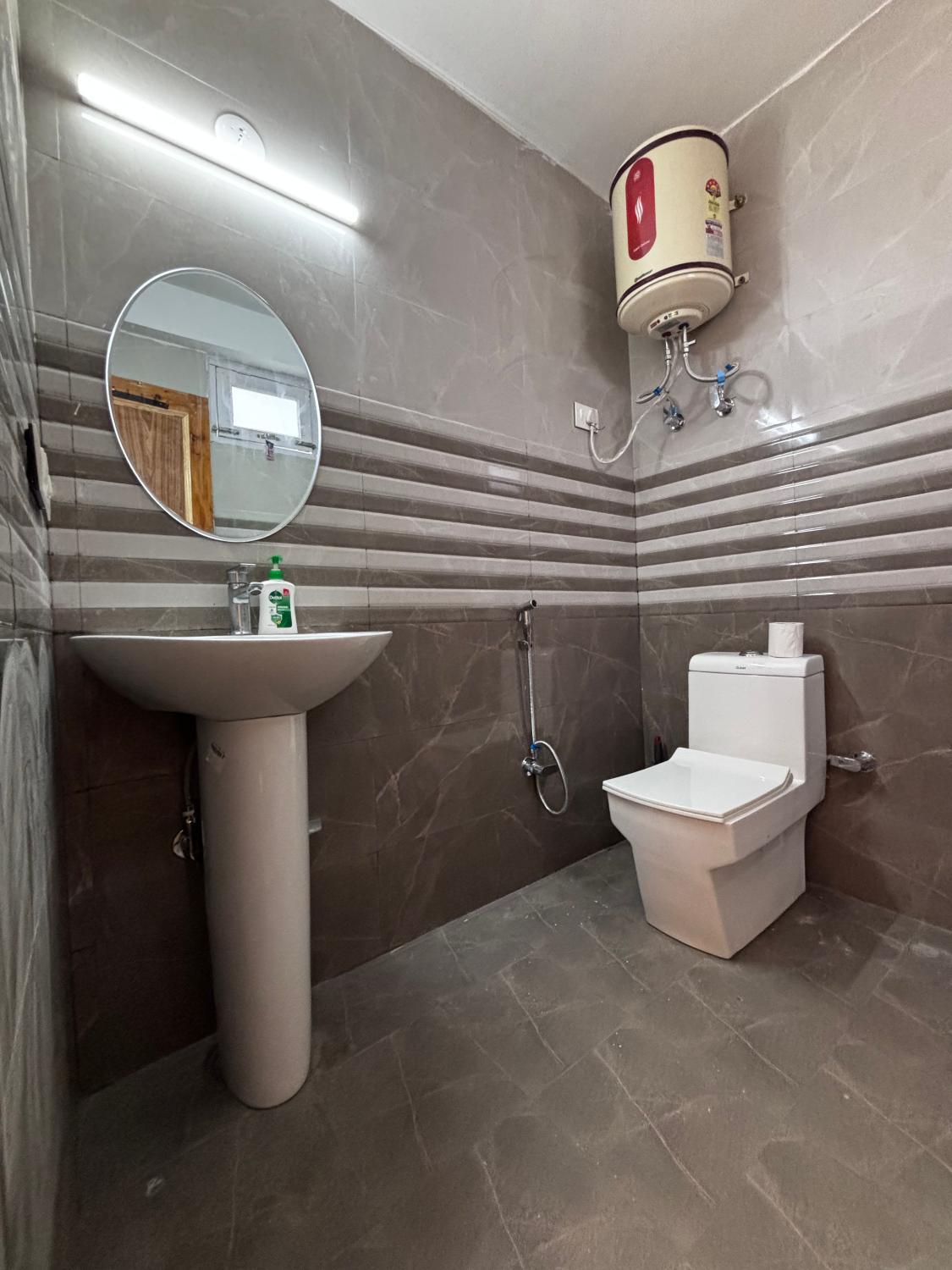 Bathroom, Nyra Homes, Kullu