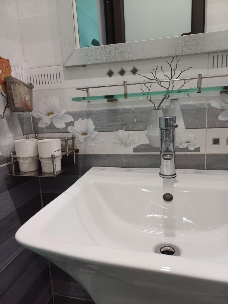 Bathroom, Hotel Hoa Ban Hà Nội, Hoàng Mai
