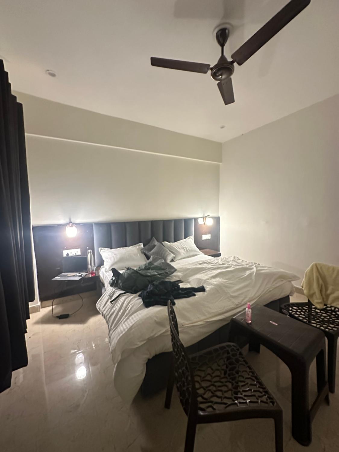 2, The royal fateh inn, Chamoli