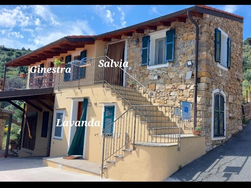 3, Il Nido Del Viaggiatore, Imperia