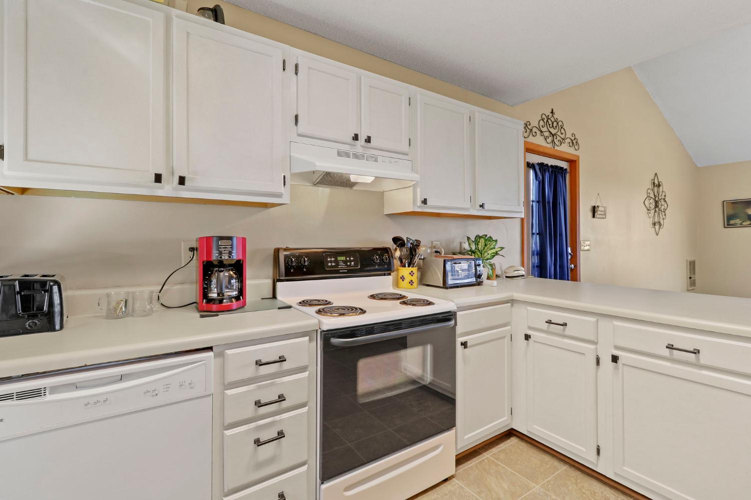 3, 111 Holly Ln by Carolina Stays, Watauga