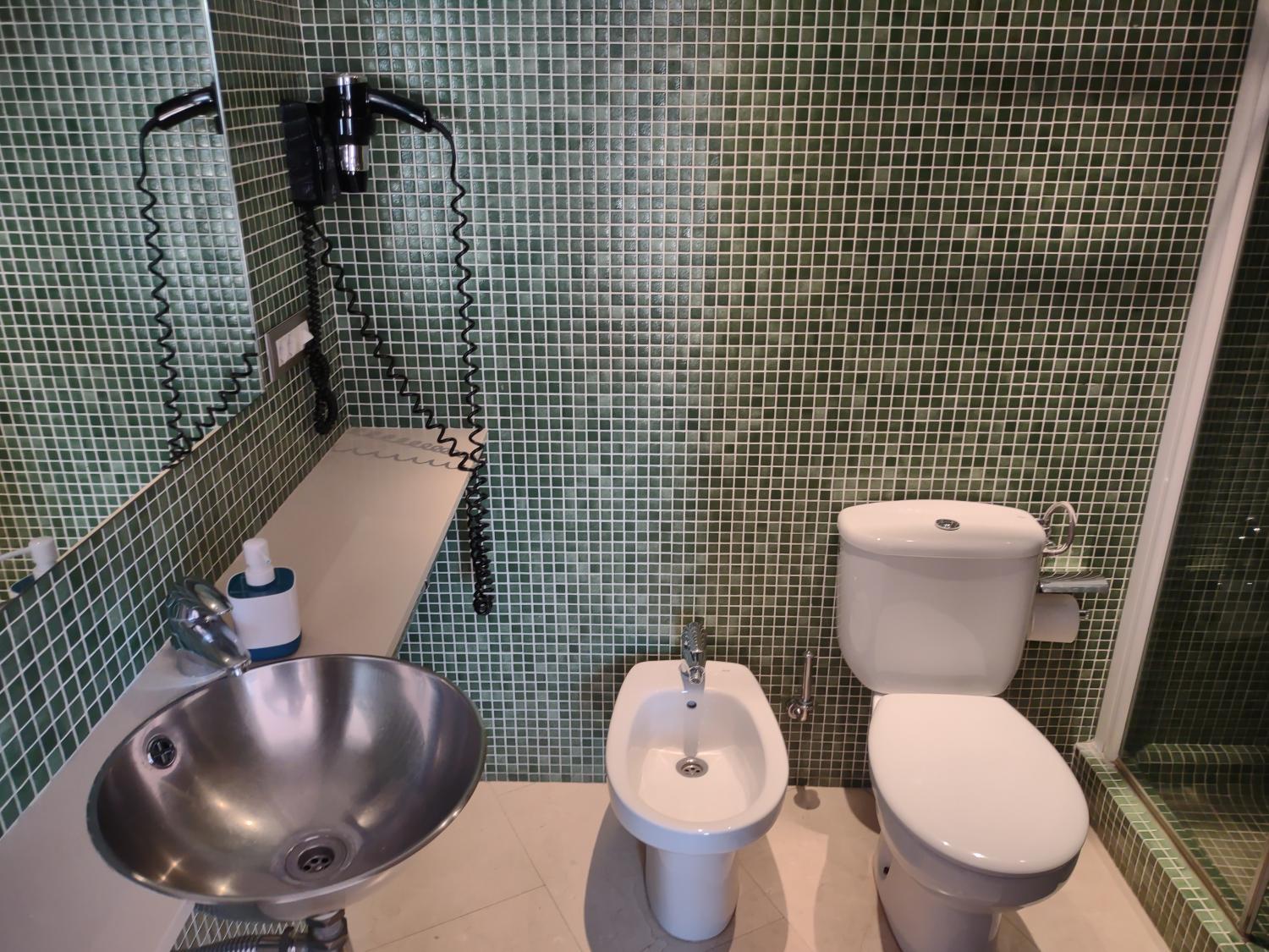 Bathroom 4, By Rambla de Mar Apartment, Barcelona