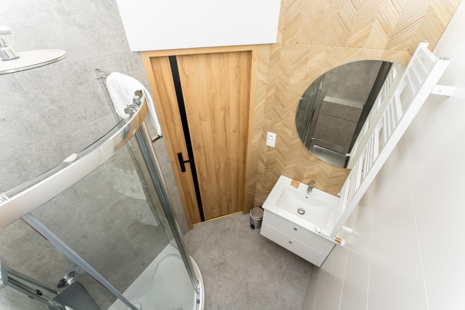 Bathroom 3, Starowislna City Centre Studios, Kraków City