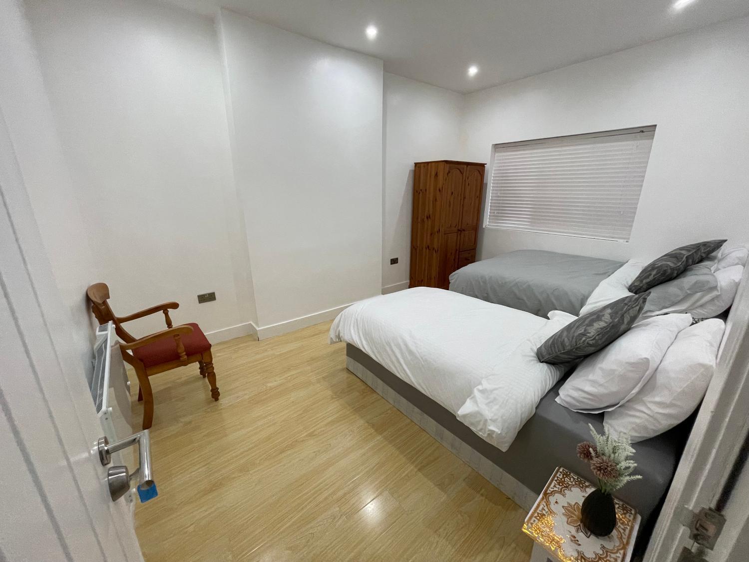 3, Lonsdale Place, London