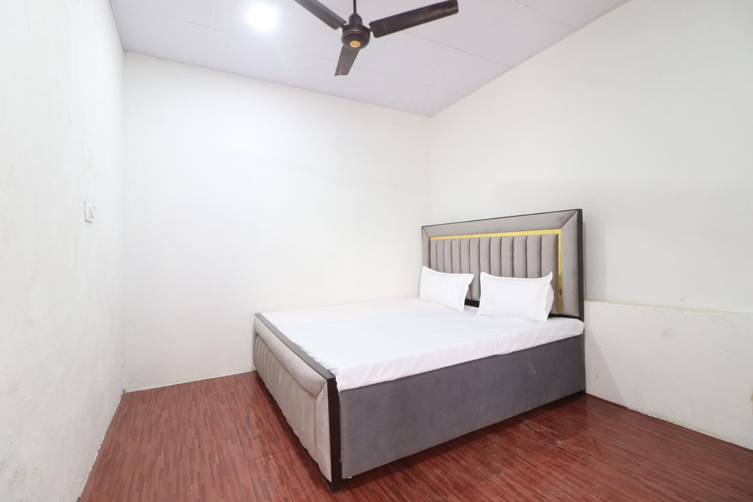 4, Dam 's Hotel and Restaurant, Faridabad