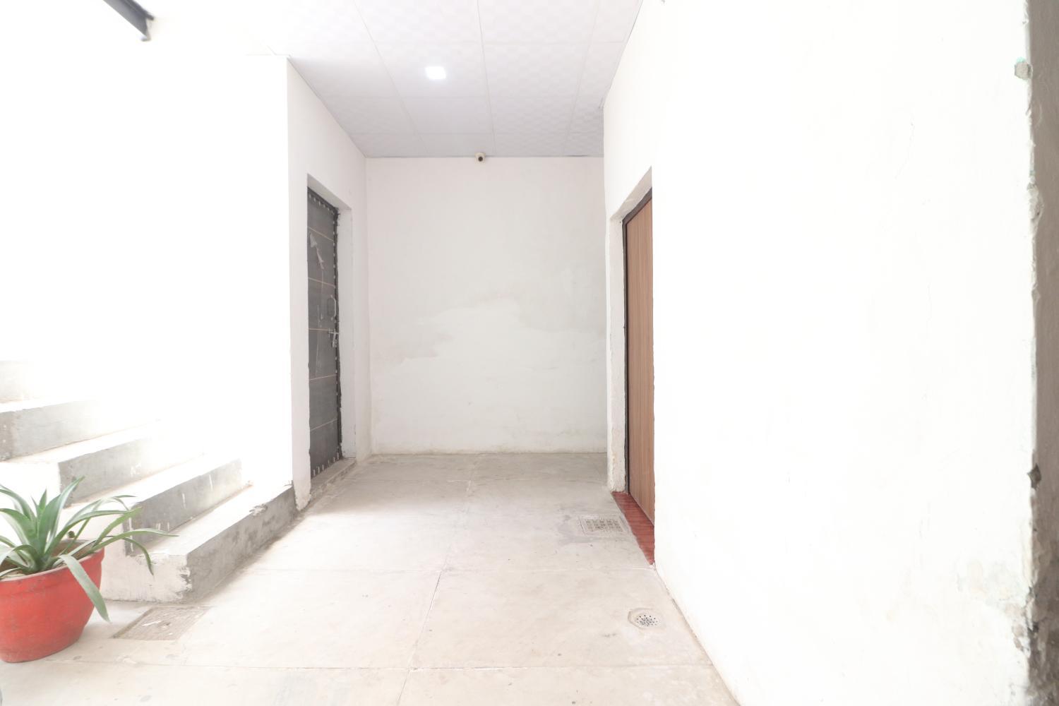 3, Dam 's Hotel and Restaurant, Faridabad