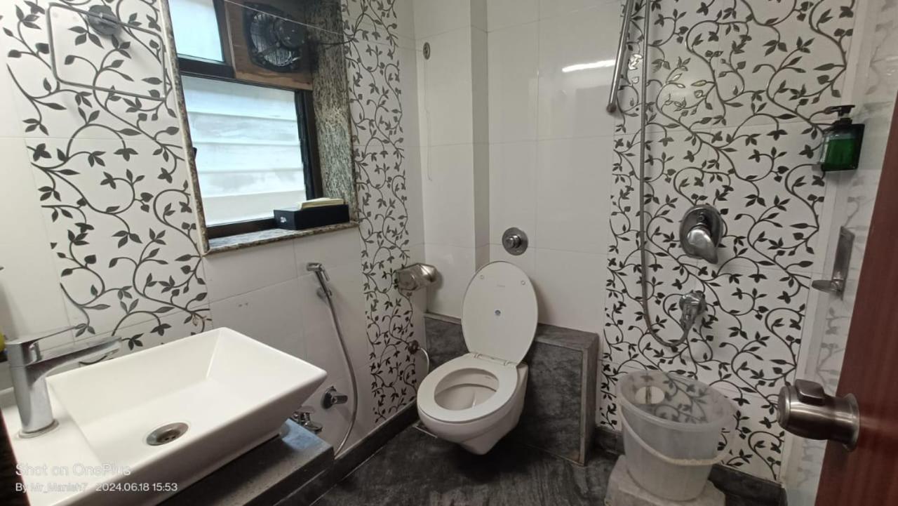Bathroom 2, Hotel Ranjeet Akola, Akola
