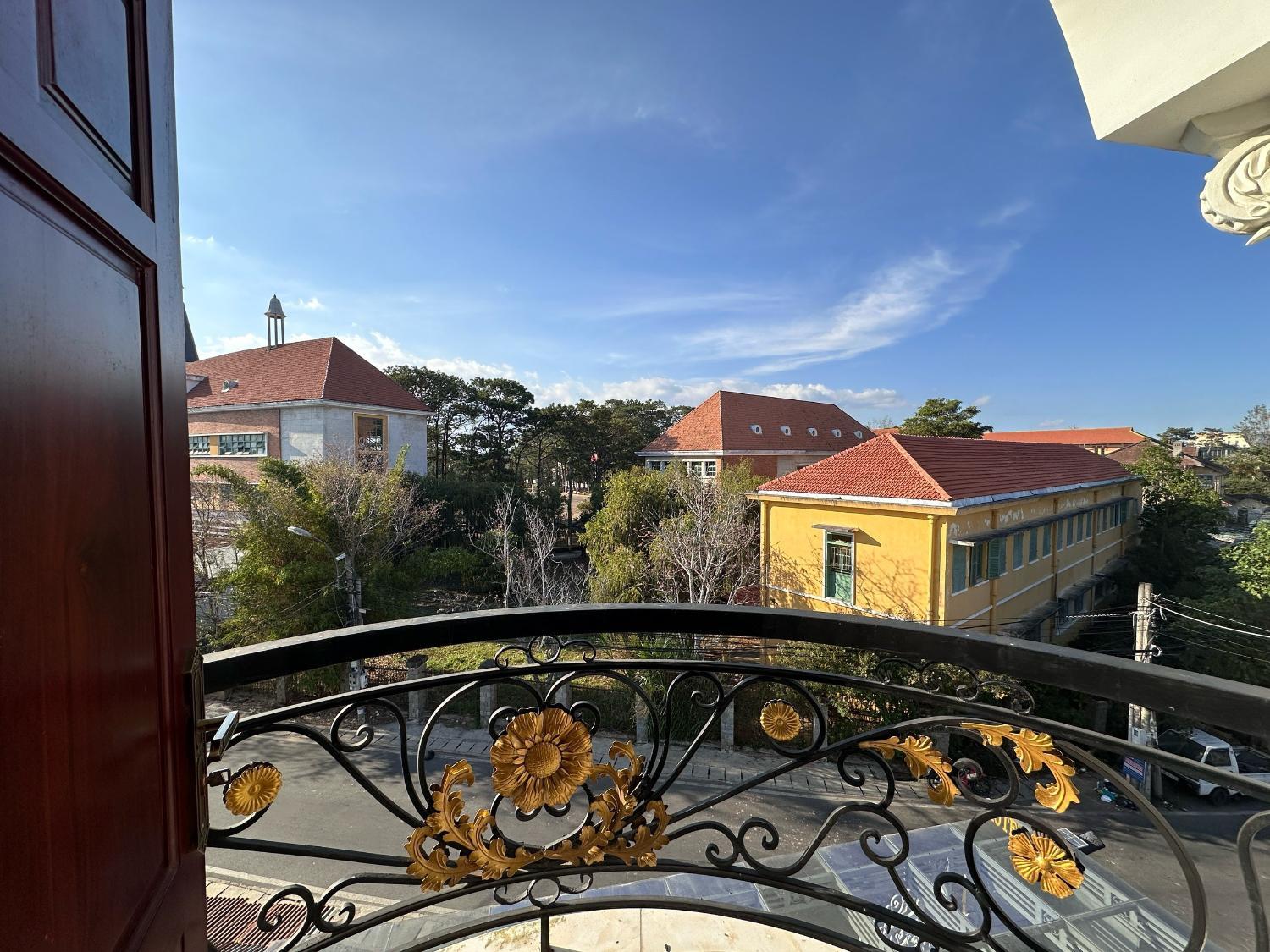 Balcony/terrace, Xuan Truong Luxury DaLat, Đà Lạt