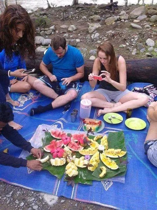 3, CINDY GUEST HOUSE & orang utan treking, camp in jungle hut, Langkat