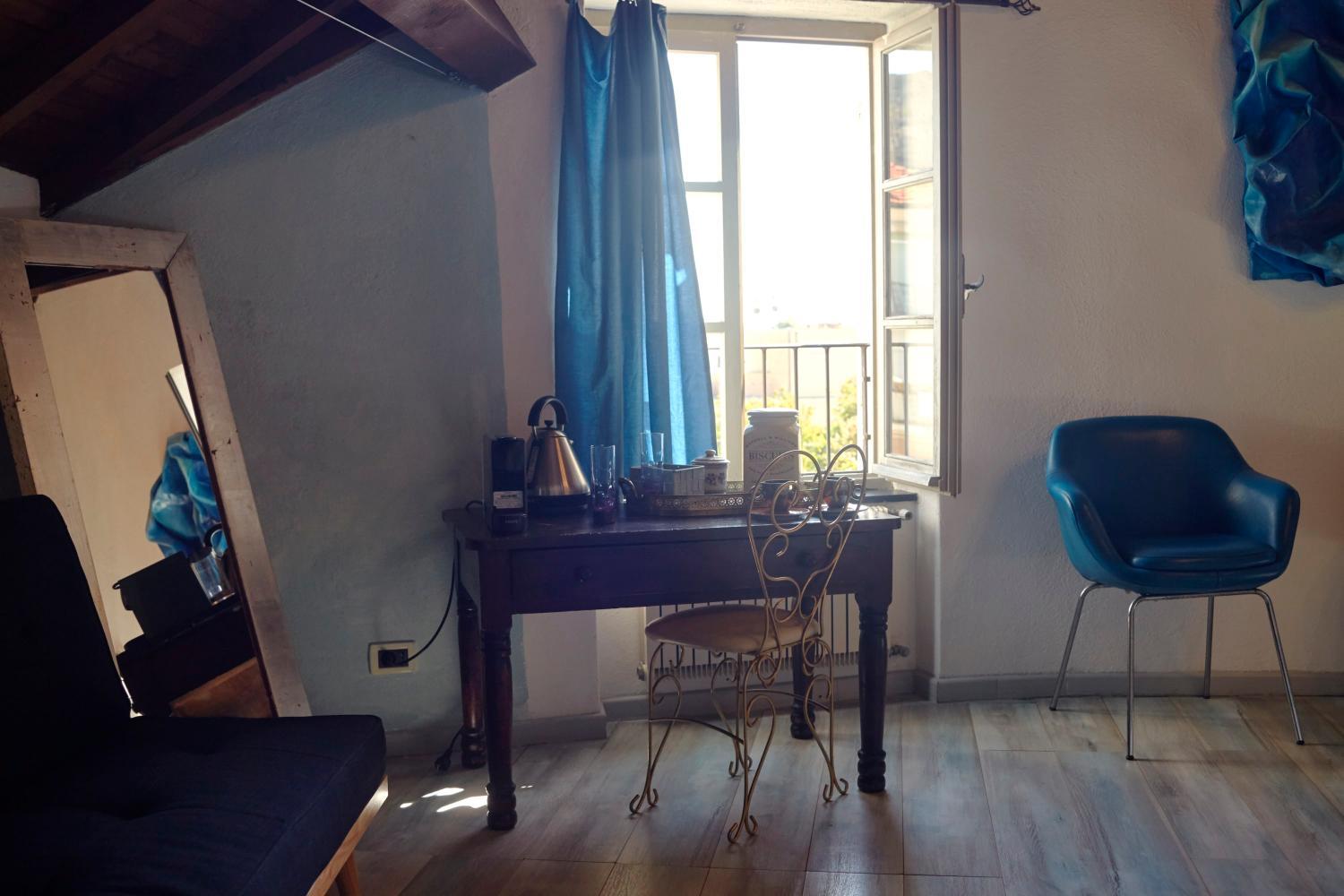 Facilities 1, Vale's suite at Verezzi, Savona