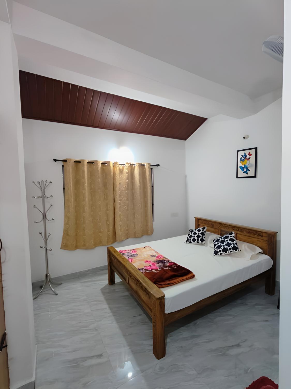 3, Cloudy adobe, Kodagu