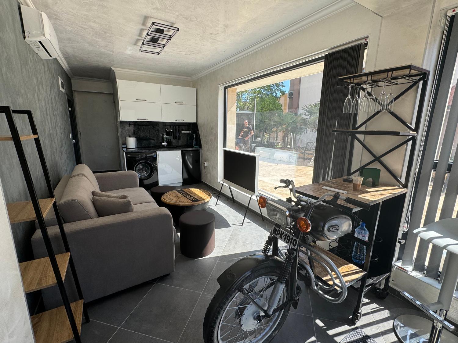 3, Ivon Apartments, Sozopol