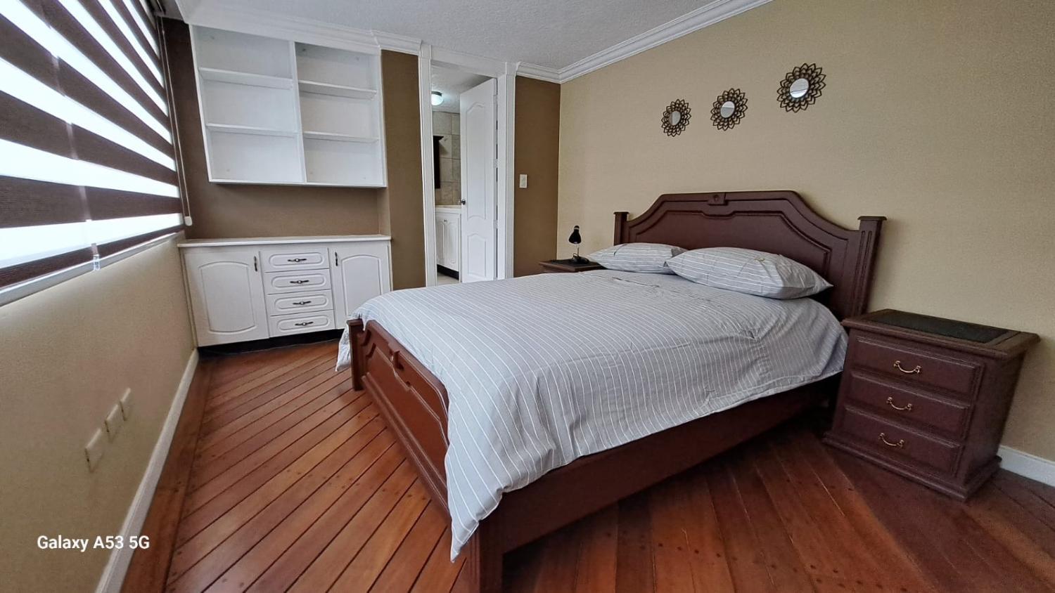 5, Habitaciones para huespedes, Quito