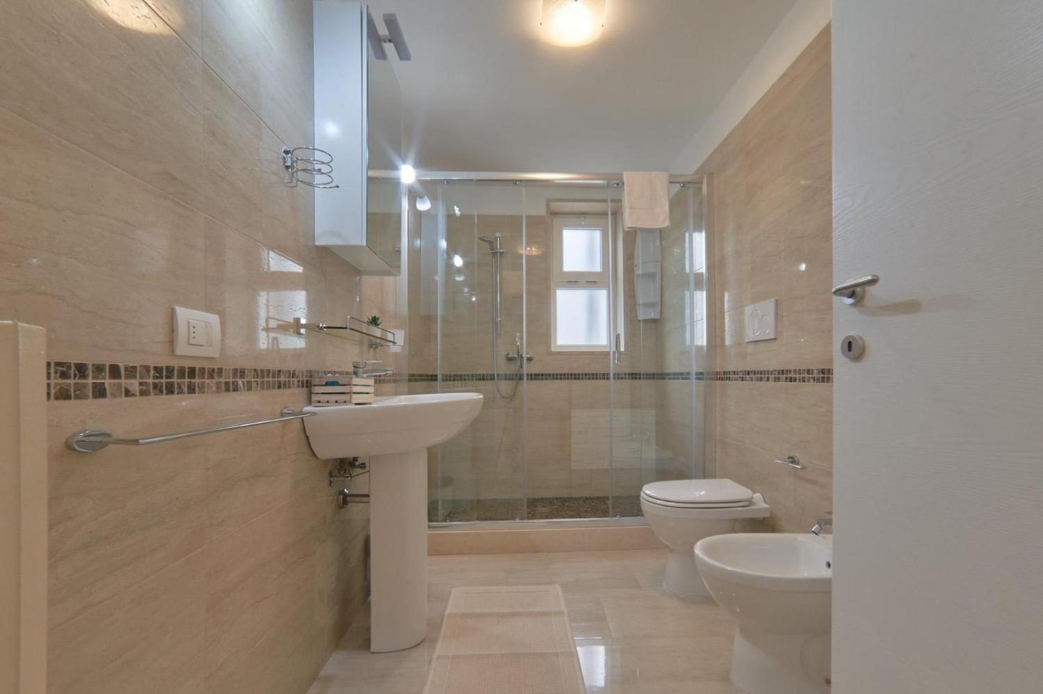 Bathroom, Lecce d'amare - 3 rooms, Lecce