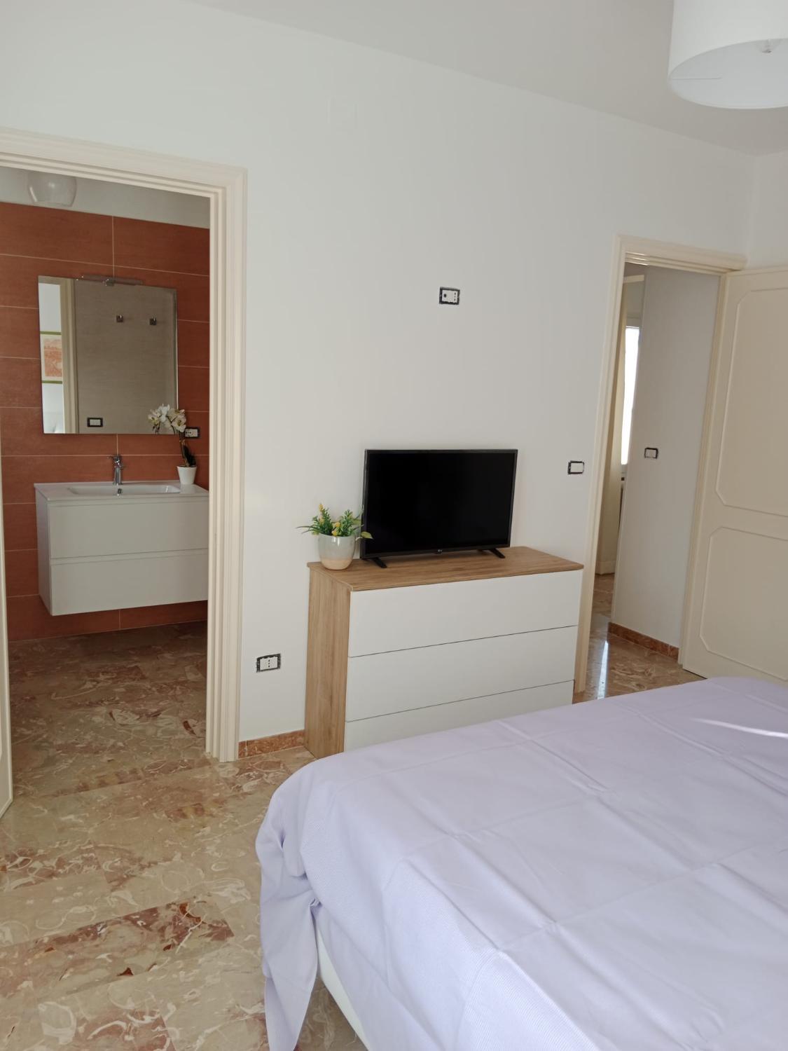 5, Residenza Castelli, Lecce