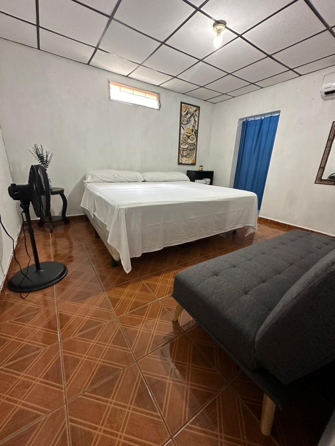 5, Rock & Sun apartaments, Tamanique