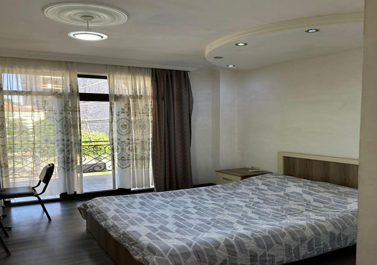 3, house 211, Kobuleti