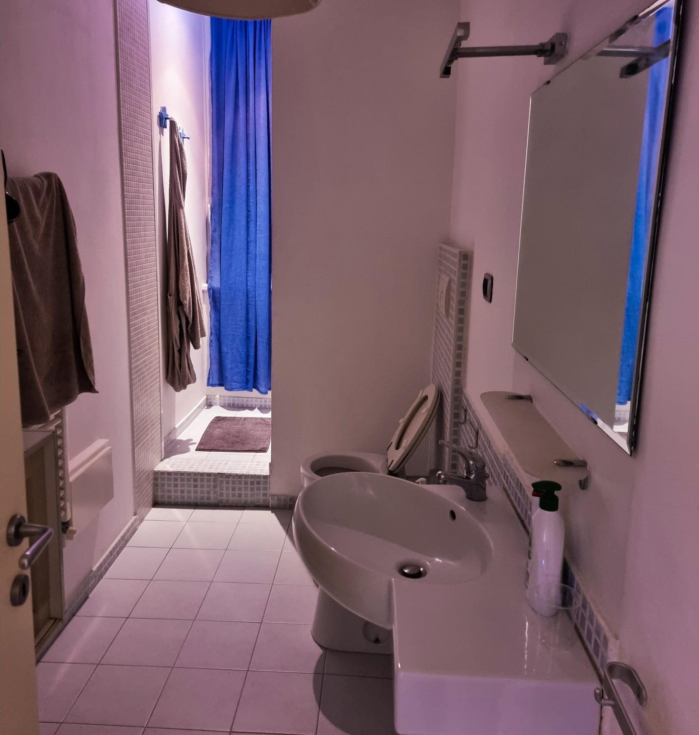 3, host-relax, Savona