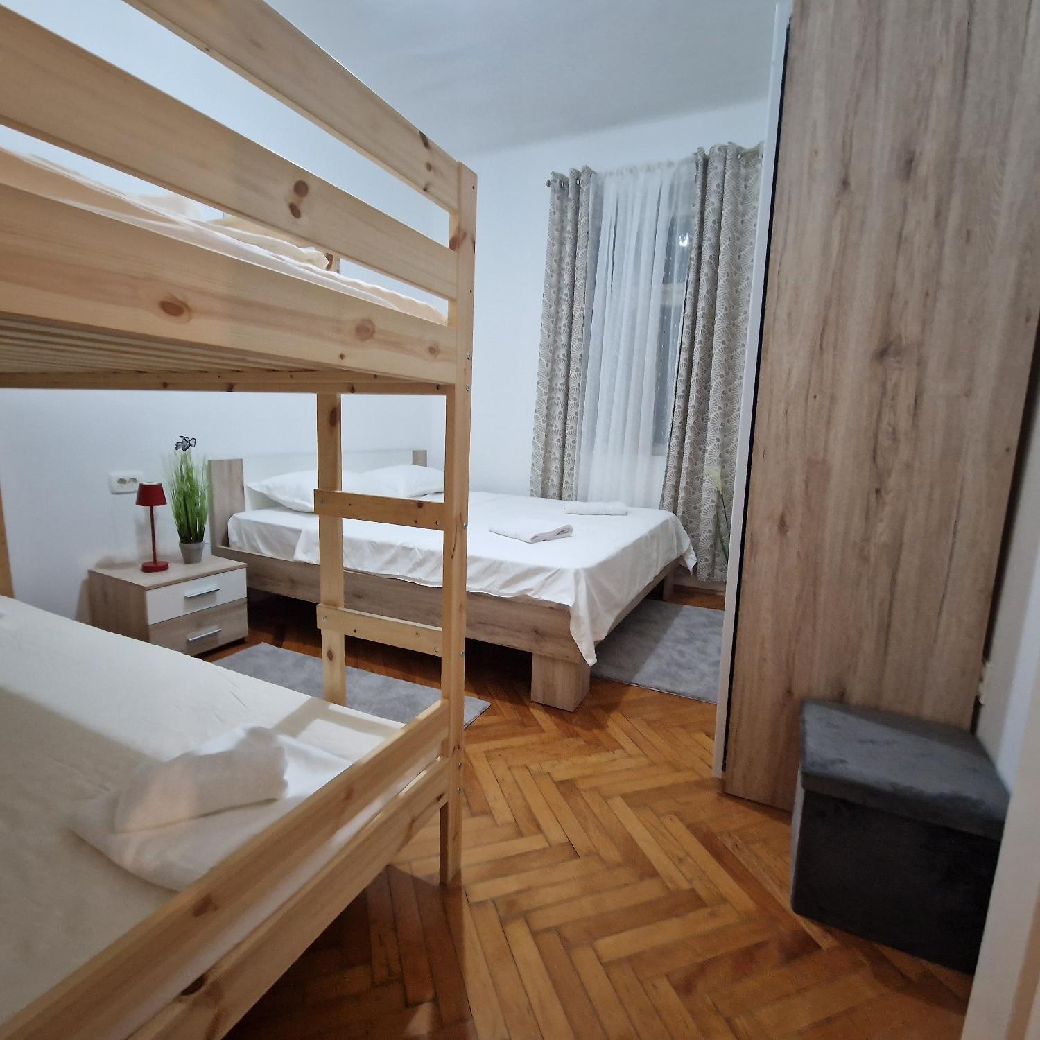 2, Rooms deluxe splatin, Split