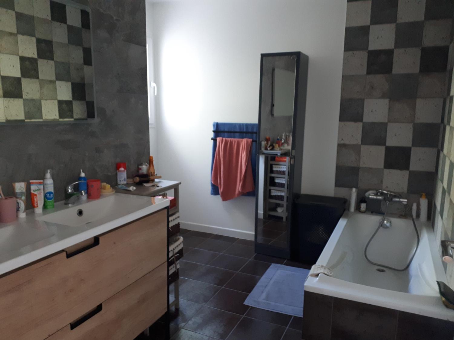 2, Belle maison Jardin Piscine proche des Plages, Var