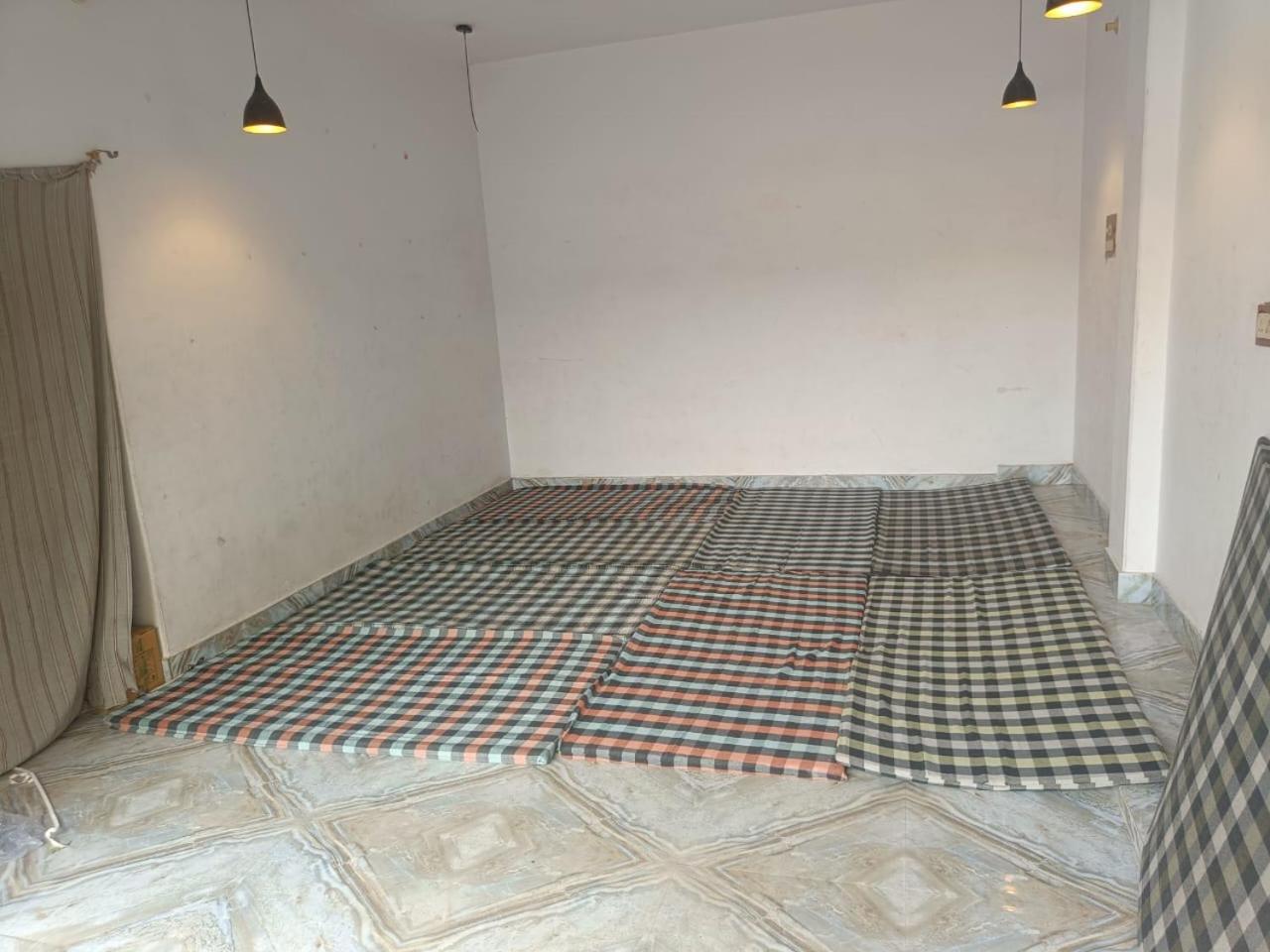 3, Shri Annapurna Dormitory, Varanasi