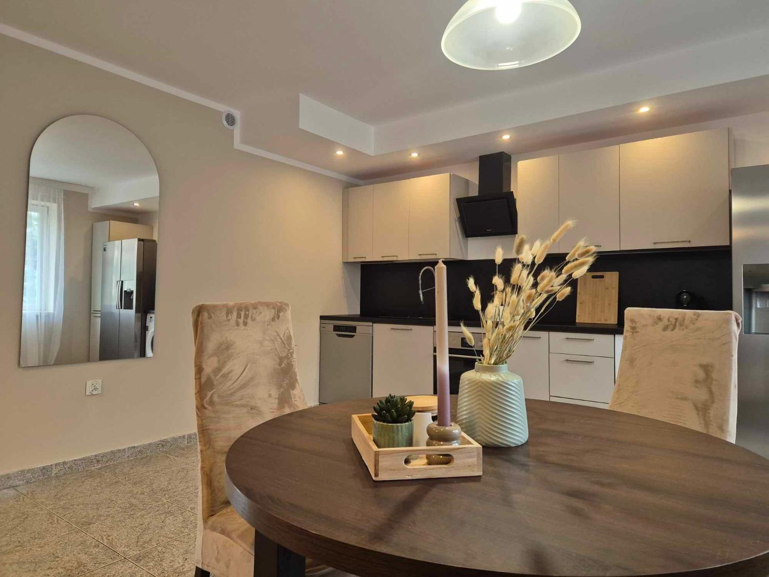 Facilities 4, Apartamenty Uchnasta, Busko