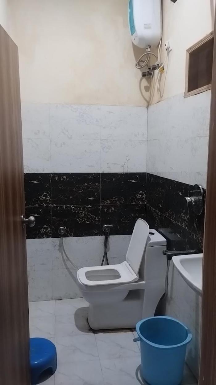 5, Raghunath sewa sadan, Mathura