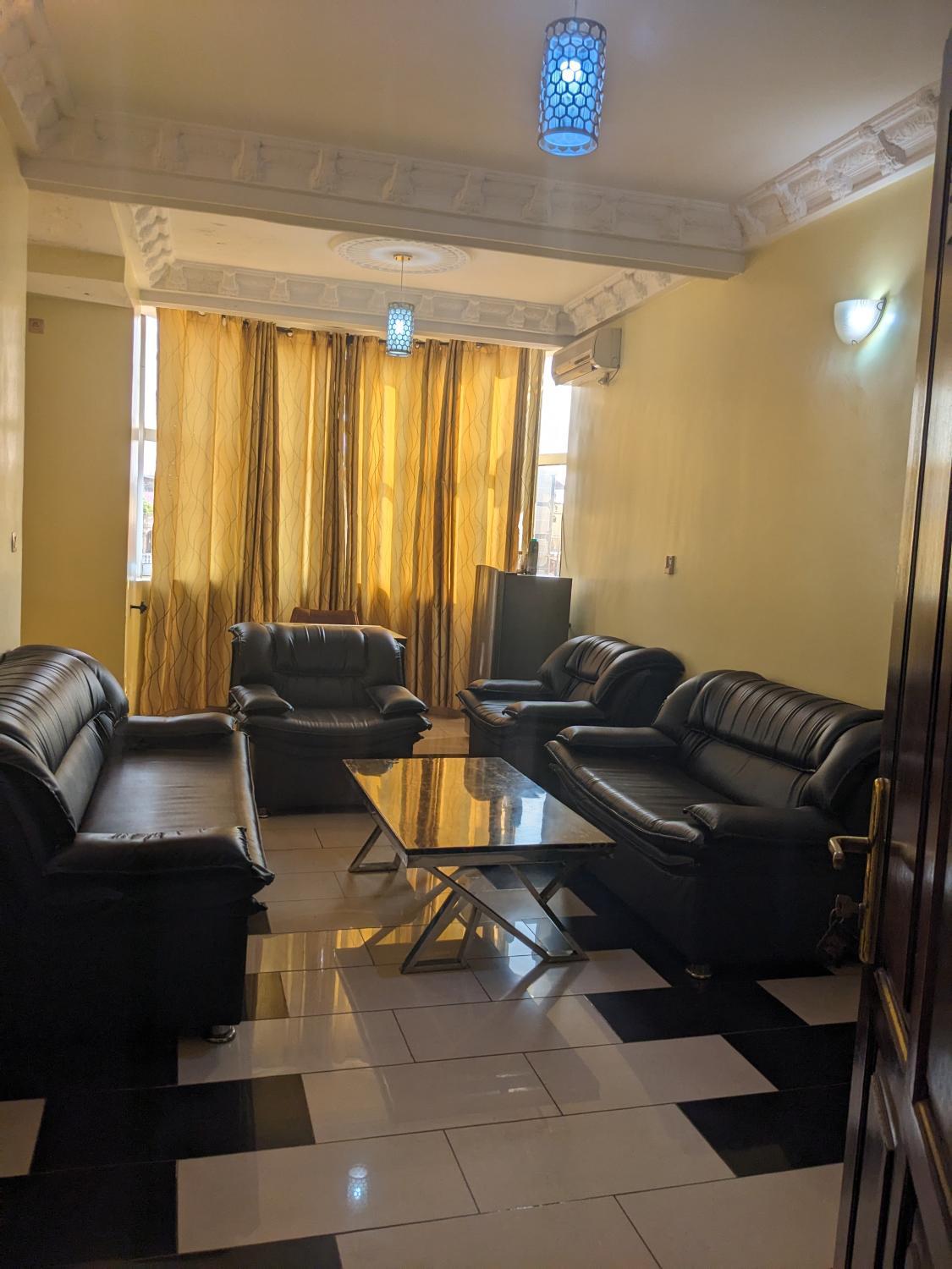 2, Parfait hotel, Mfoundi