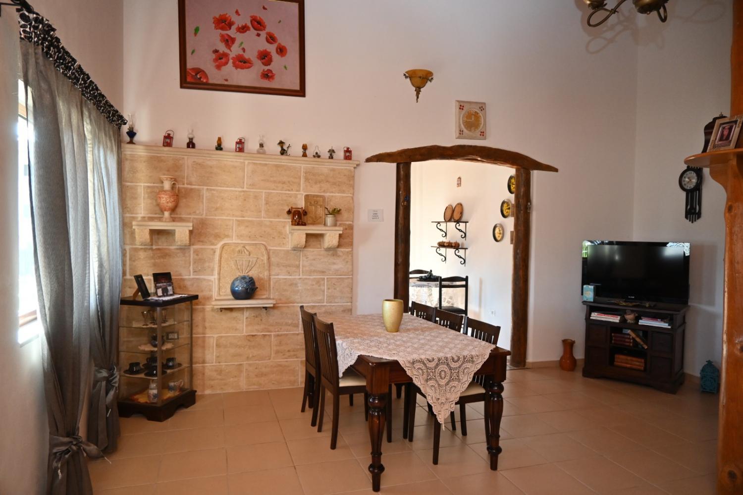 Facilities 3, Amelia's Apartments, Sarandës