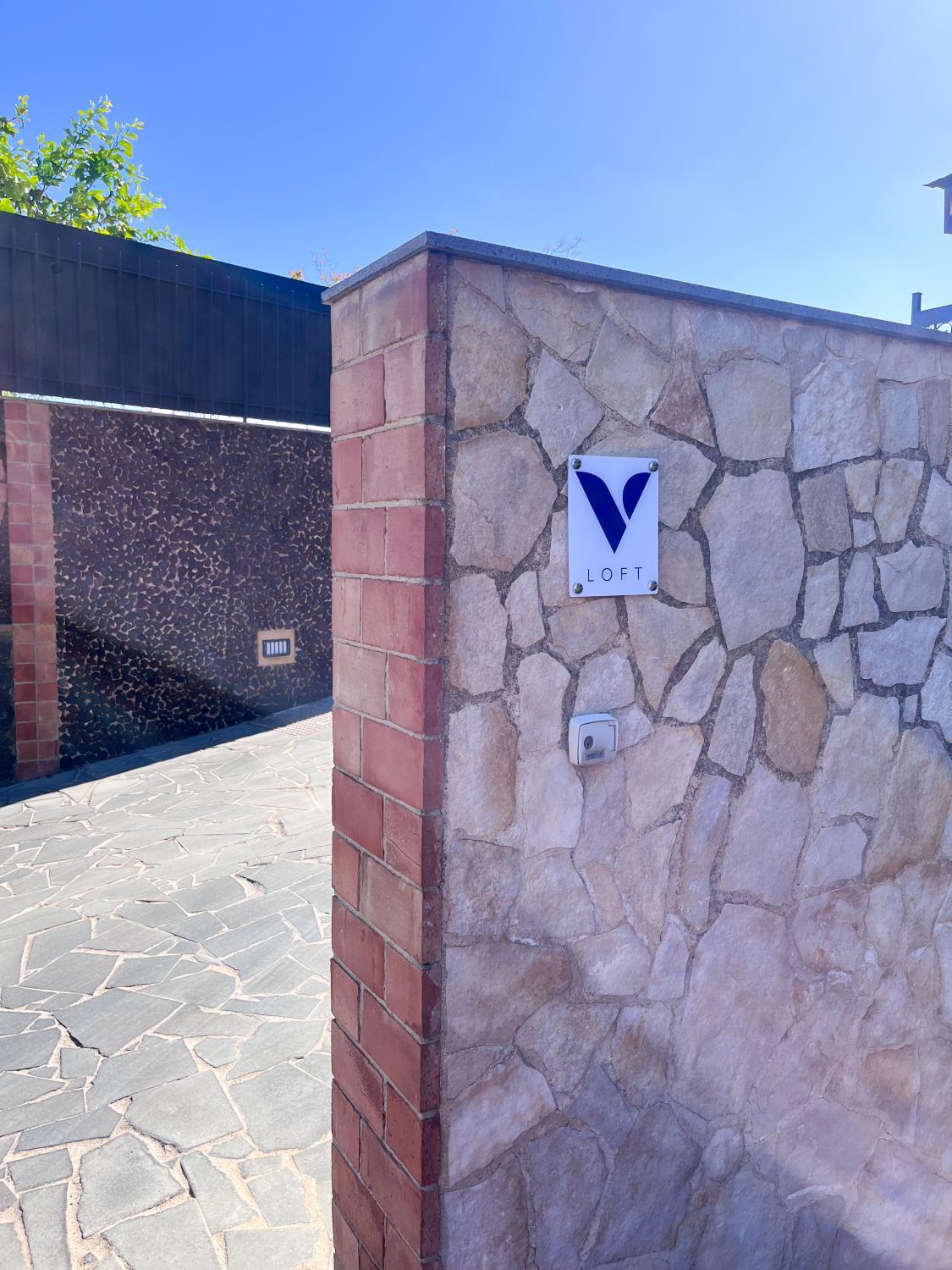 Facilities 2, V Loft, Catania