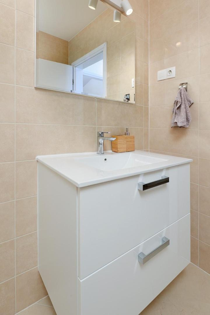 2, Apartments with sea view, Crikvenica