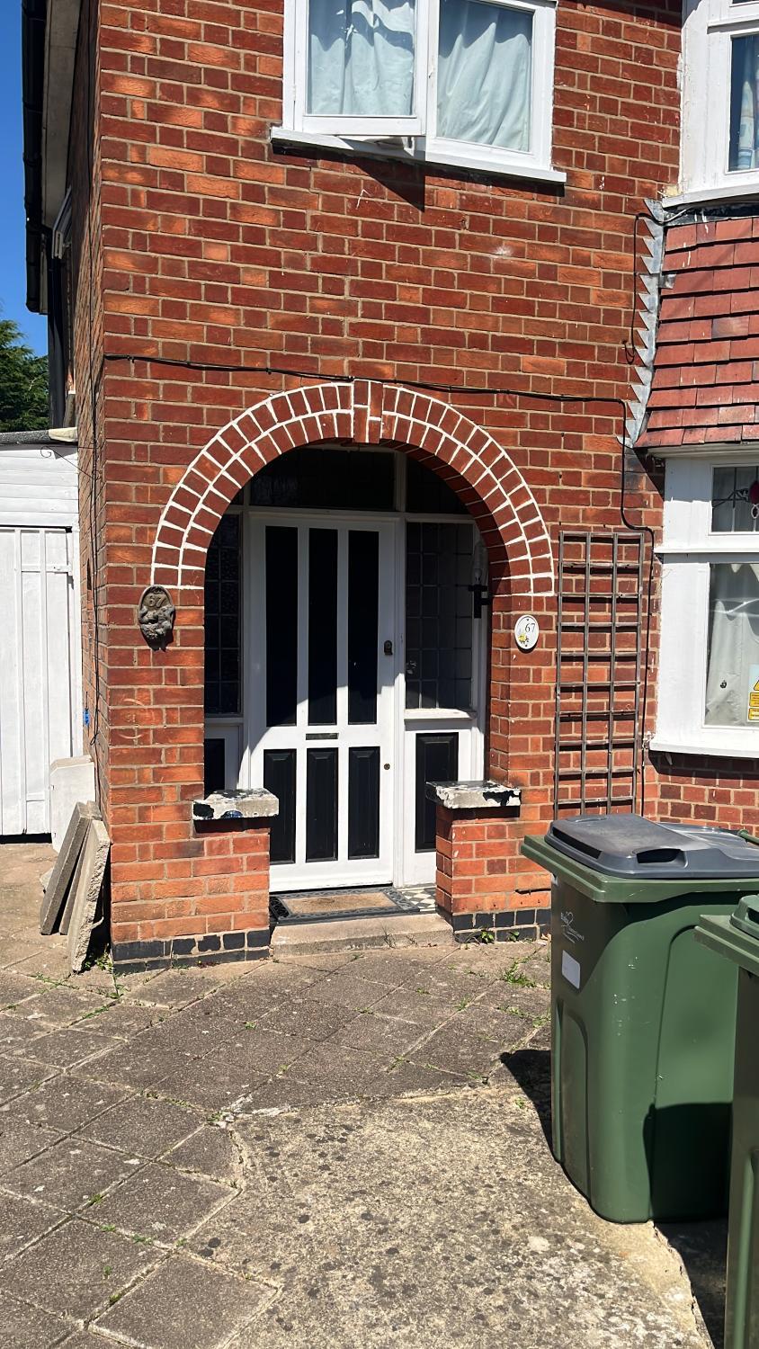2, Leicester Edward Avenue Room 2, Leicestershire