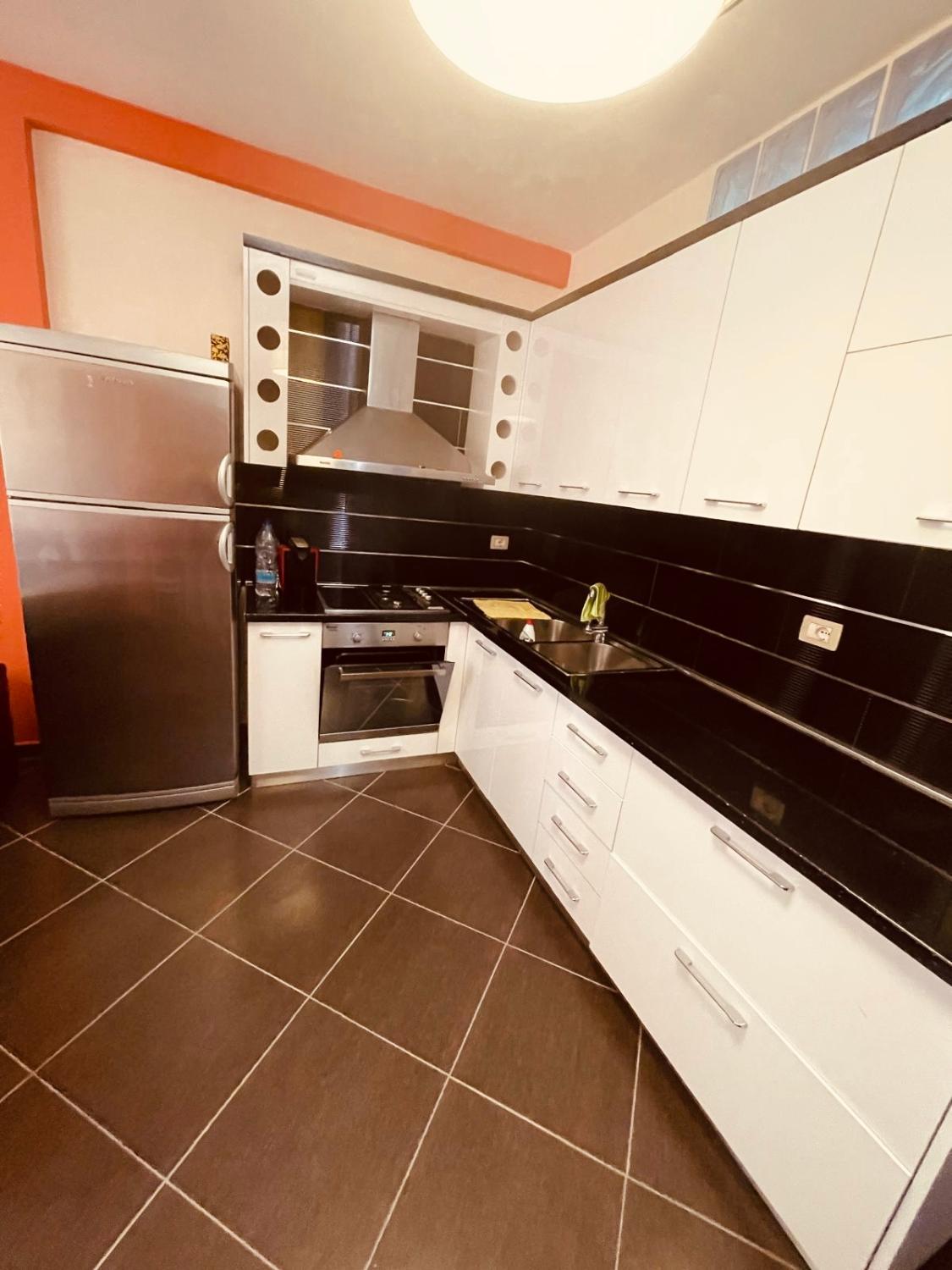 Kitchen, Sweet holidays Apartament, Kavajës
