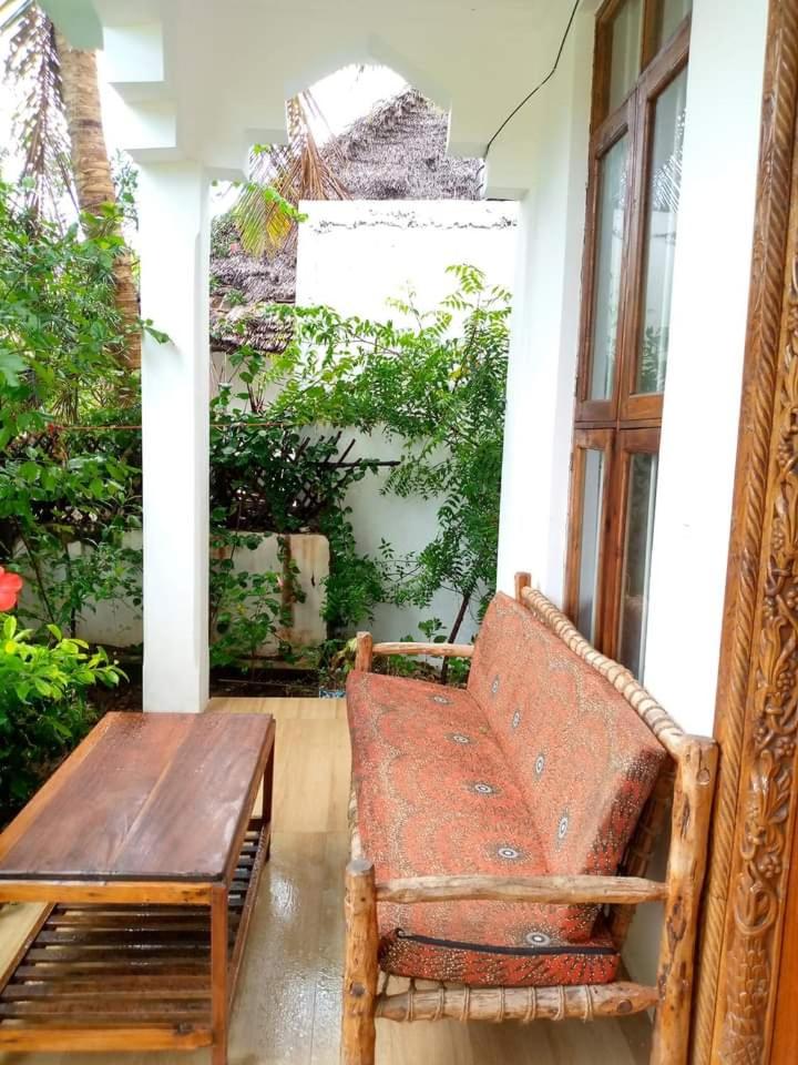 5, Mwambani Beach Villa, Kusini