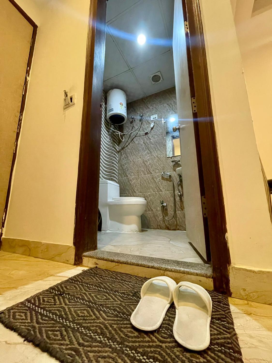 4, Hotel The Best Near Delhi Airport, West