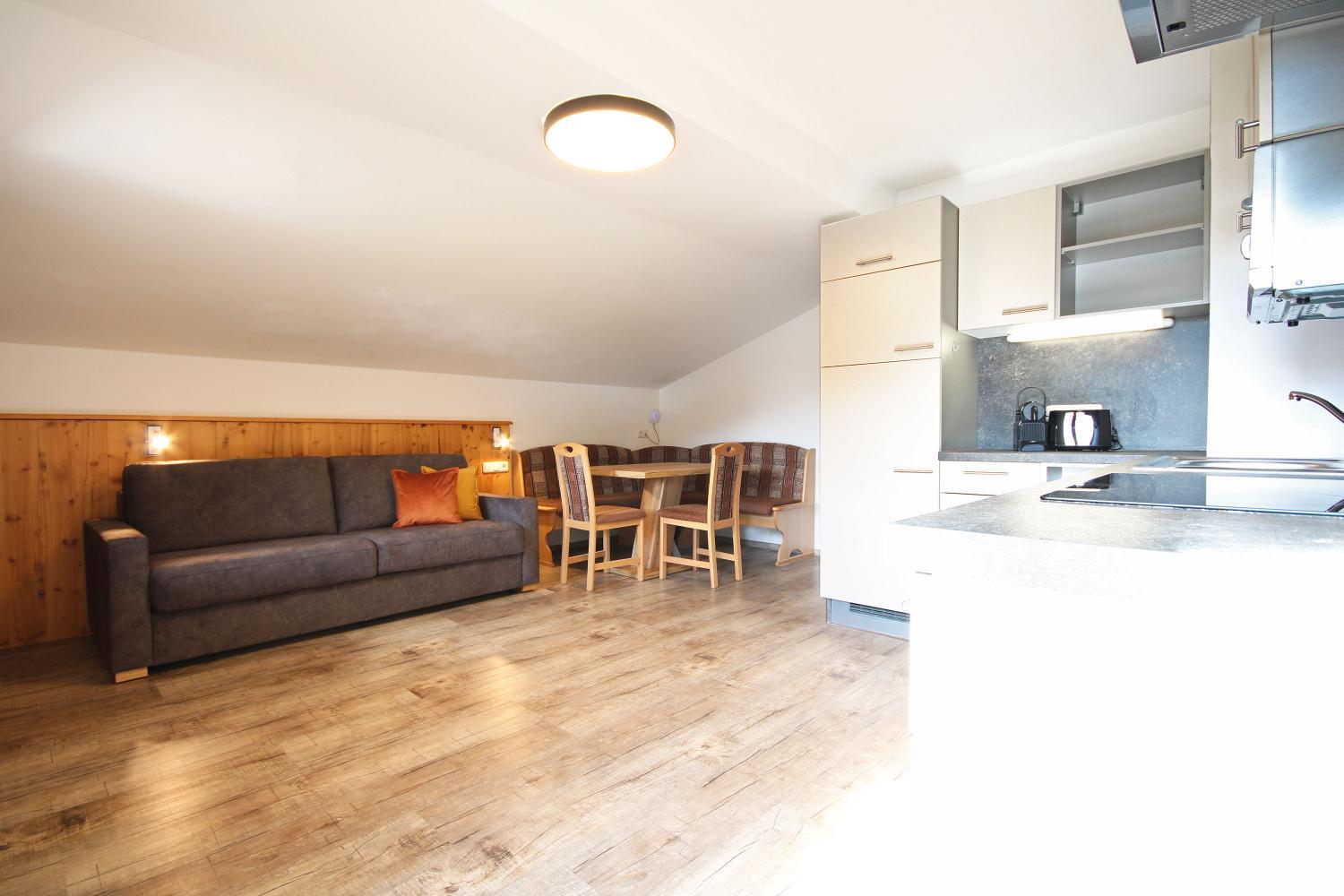 Facilities 5, Almliesl LEOG-721, Zell am See
