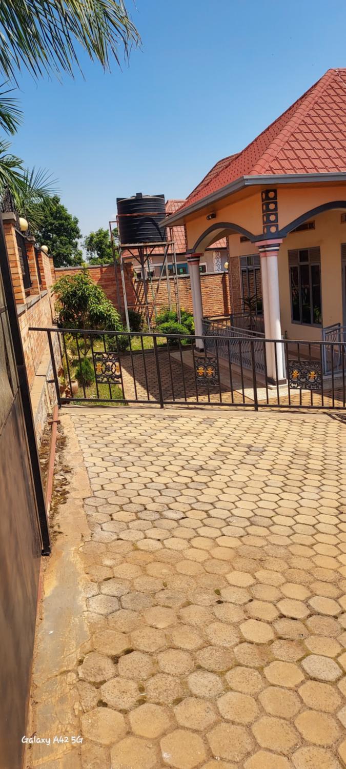 2, GUESTHOUSE MAC Terranova, Rwamagana