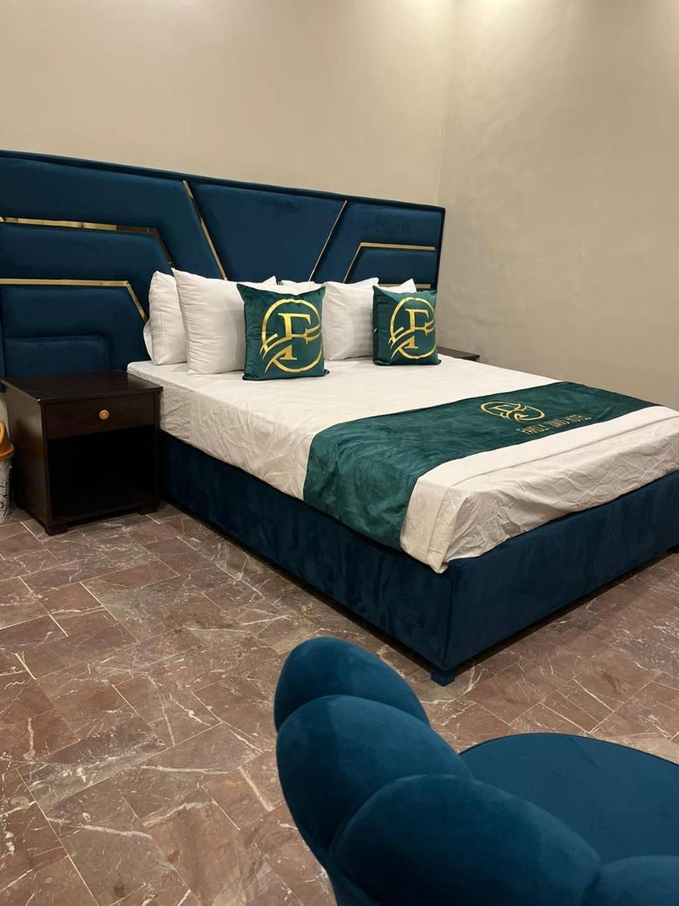 5, Hotel Family Inns, Lahore