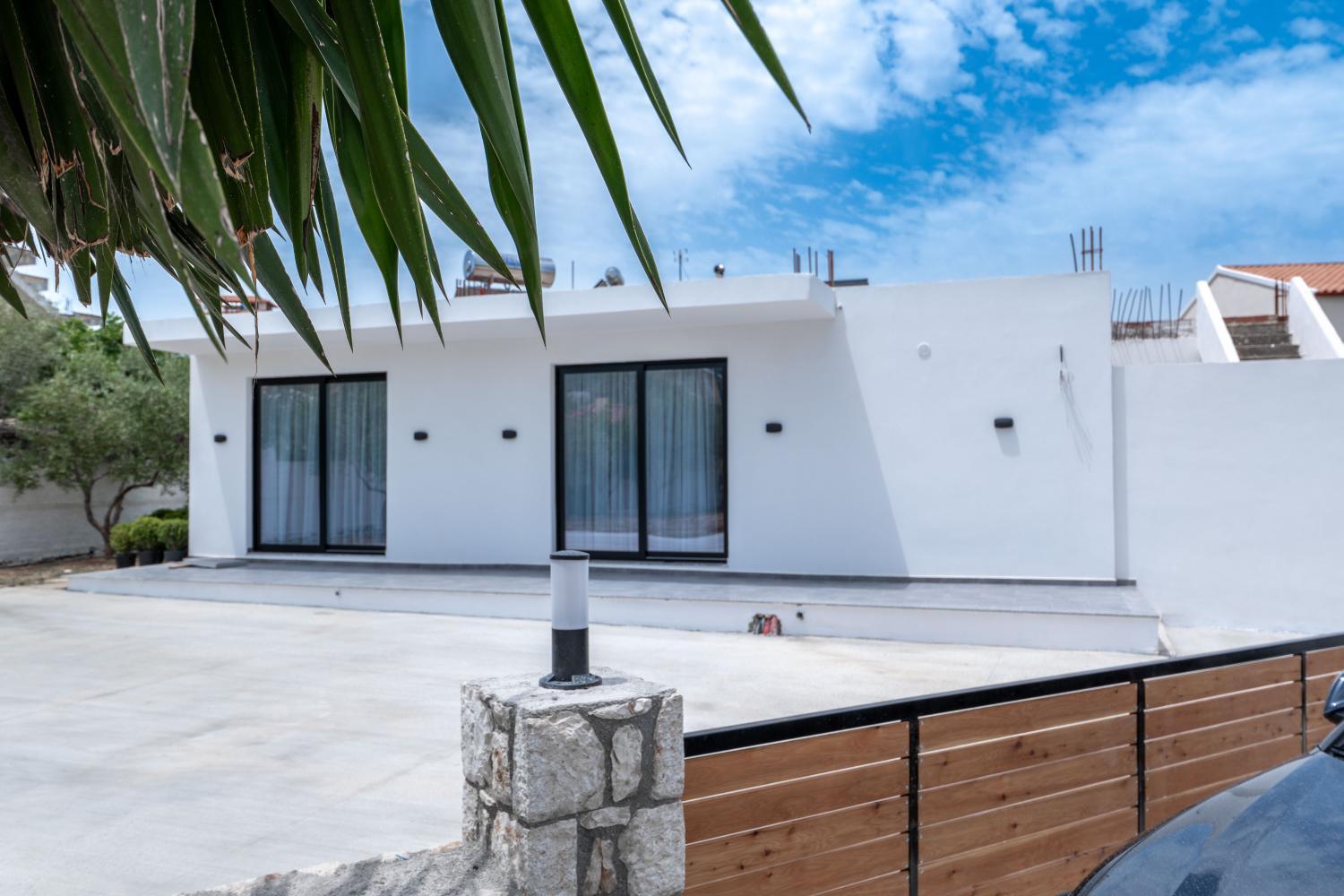 Balcony/terrace, ABOJA Inn, Sarandës