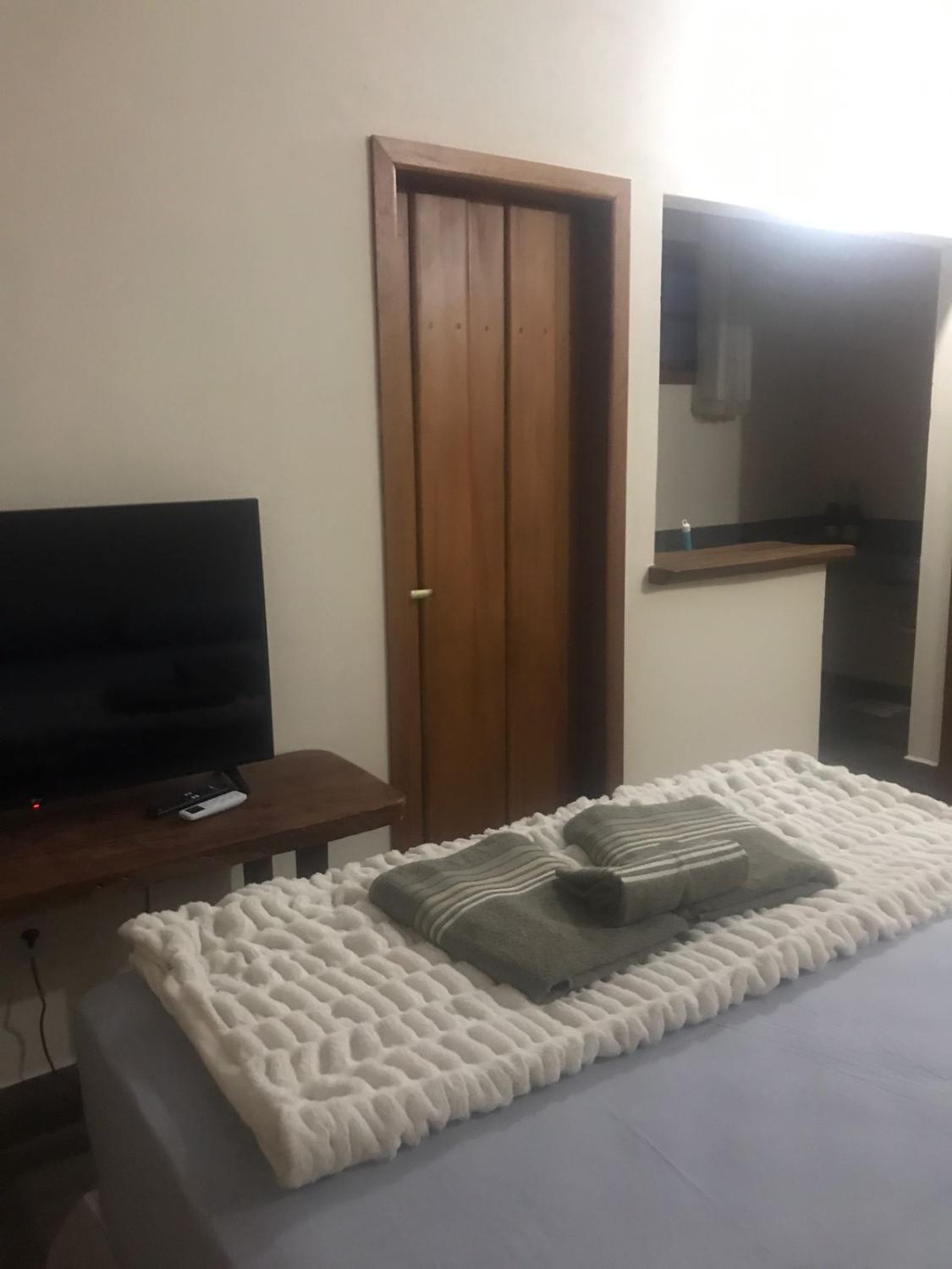 5, Chale Confortavel e Aconchegante em Pirenopolis, Pirenópolis