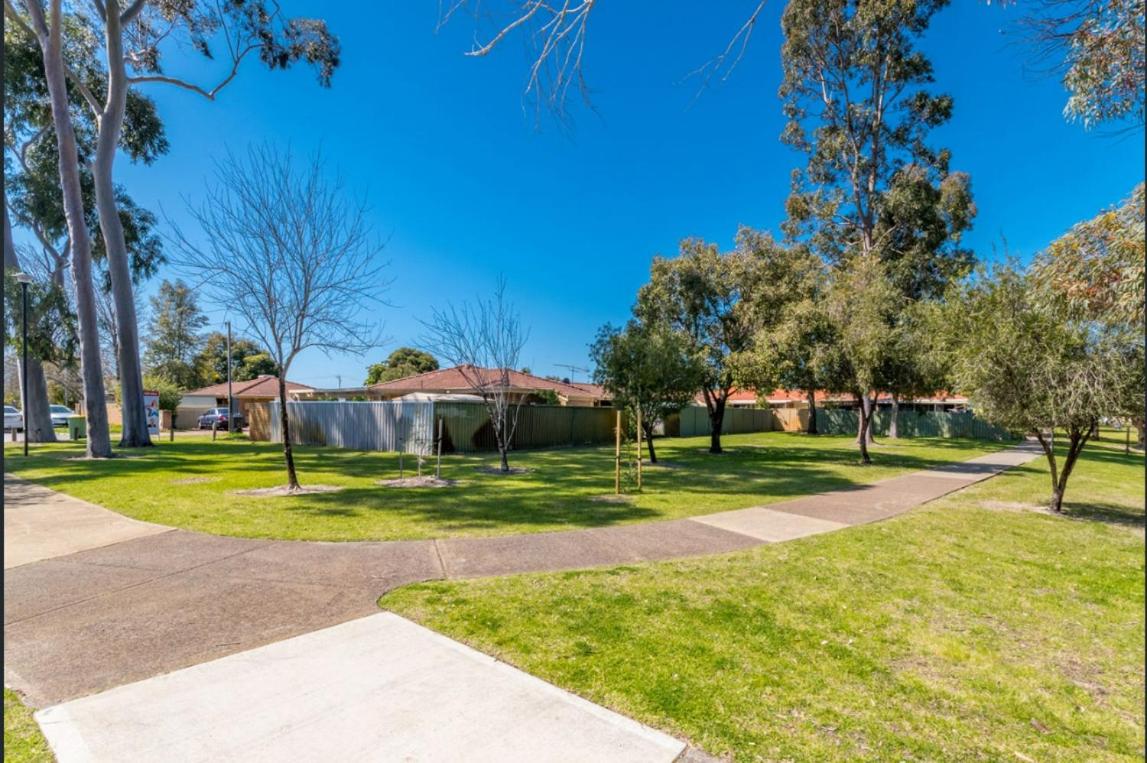 3, Cannington Share House - near shopping mall and public transport, Perth