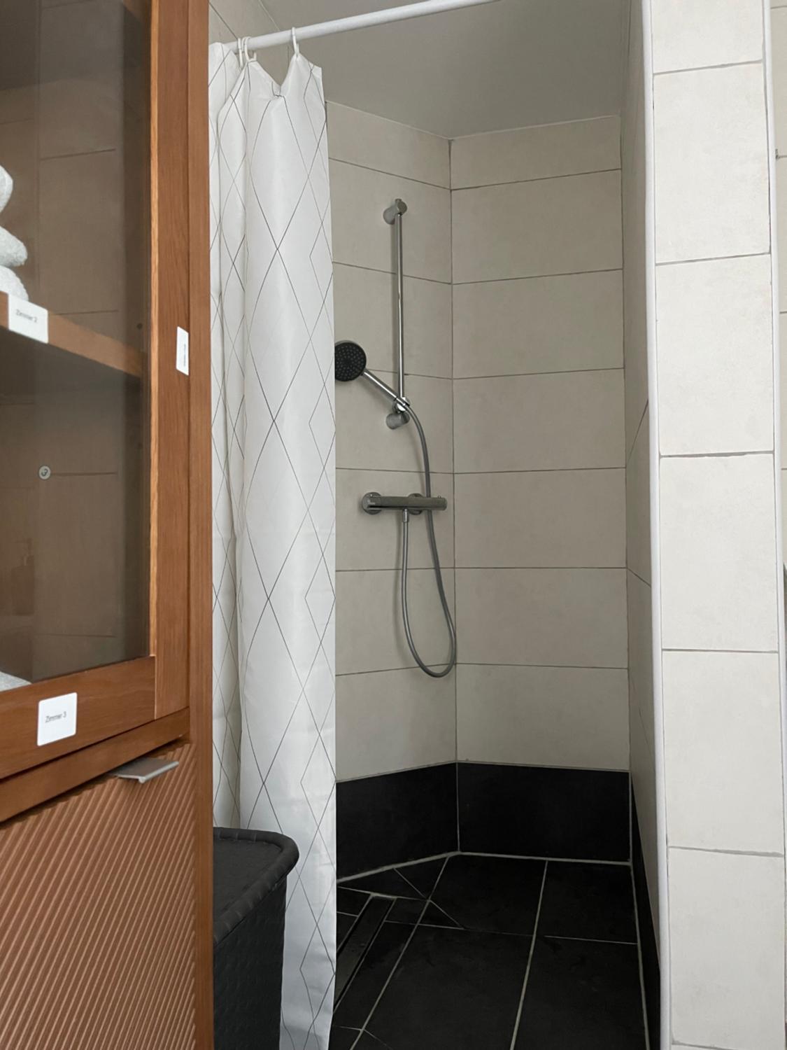 2, Luxurioses Zimmer 10min zum Universitat Kassel, Kassel