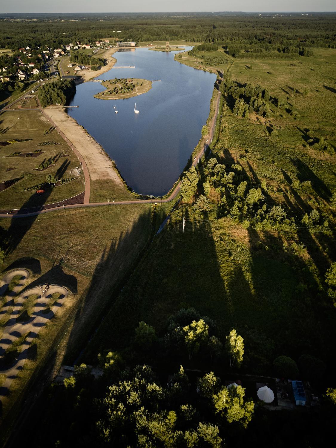 View 4, Czyli Chill, Nisko