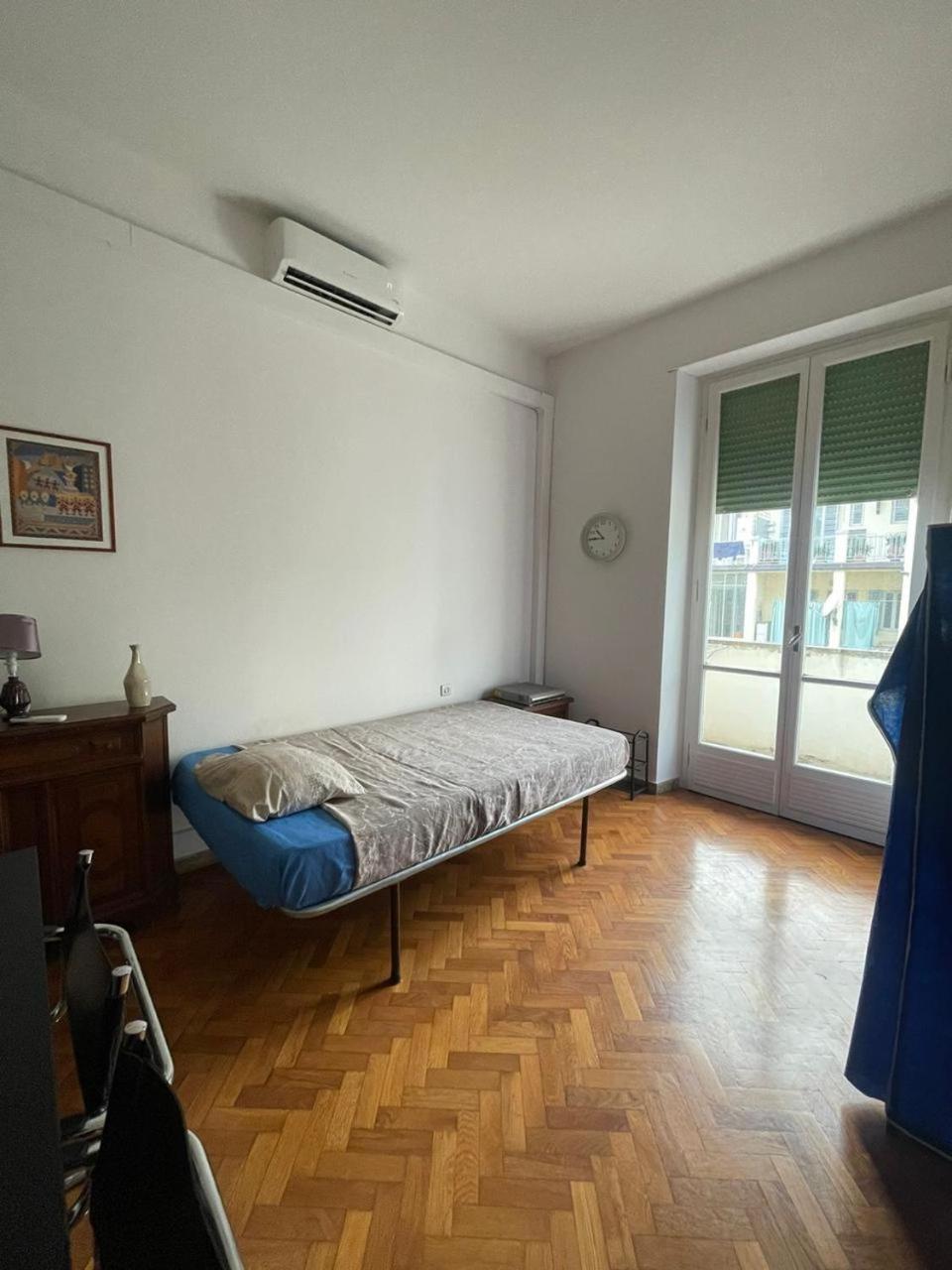 5, Grande camera nel centro di Firenze, Florence