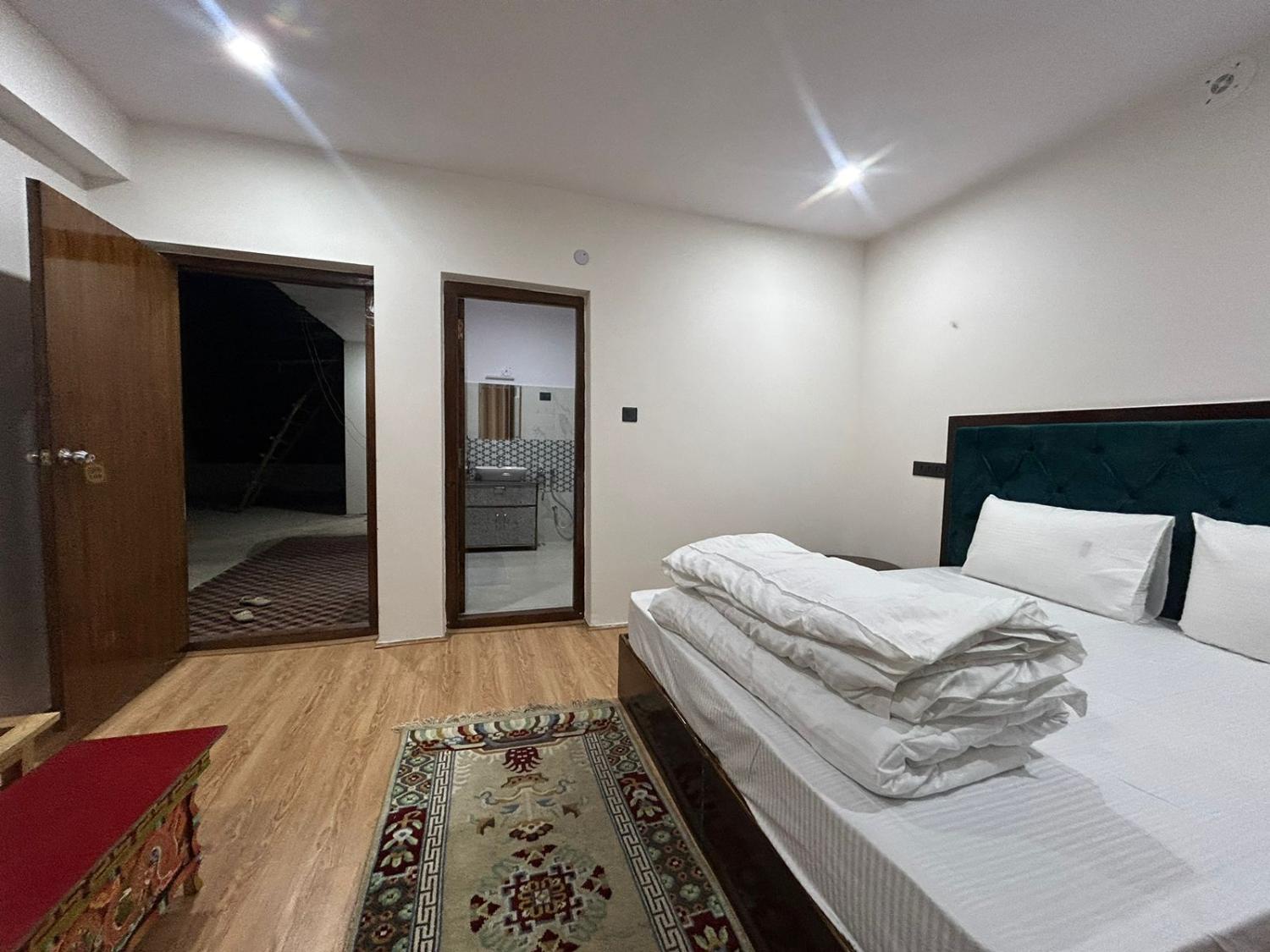 5, Dolker Homestay, Leh (Ladakh)