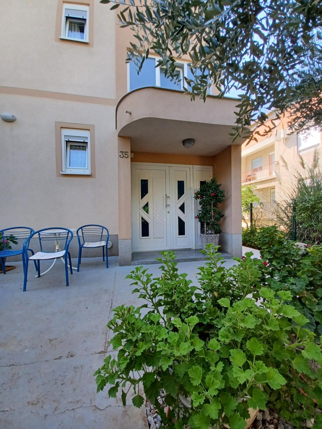 Garden 3, Summer Vacation Home near Borik beach Zadar, Zadar
