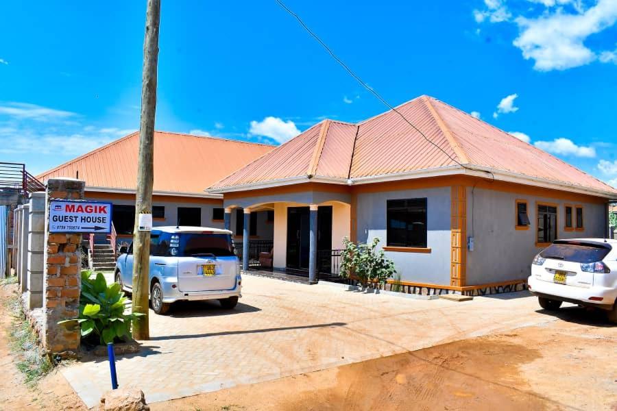 5, magik guest house, Busiiro